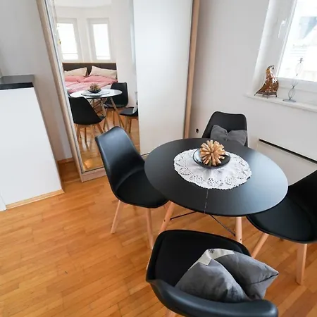 Apartamento Schoene In Zell Am